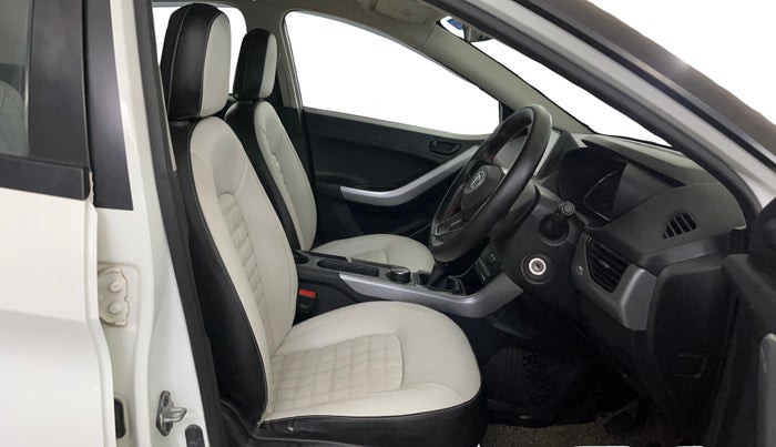 2022 Tata NEXON XM PETROL, Petrol, Manual, 50,927 km, Right Side Front Door Cabin