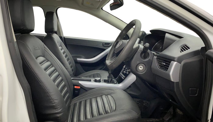 2023 Tata NEXON XE PETROL, Petrol, Manual, 20,709 km, Right Side Front Door Cabin