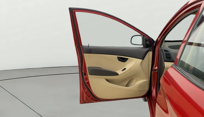 2014 Hyundai Eon MAGNA +, Petrol, Manual, 27,630 km, LHS Front Door