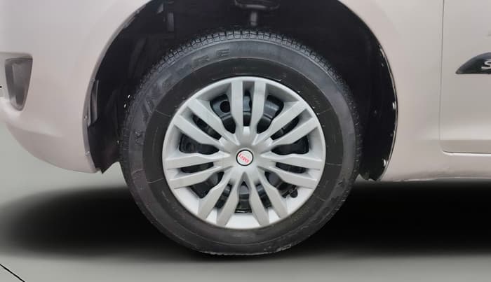 2014 Maruti Swift VXI, Petrol, Manual, 88,236 km, Left Front Wheel