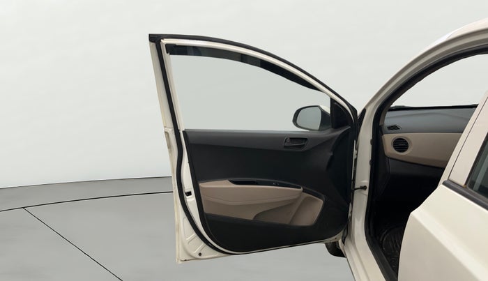 2015 Hyundai Grand i10 MAGNA 1.2 KAPPA VTVT, Petrol, Manual, 15,790 km, LHS Front Door