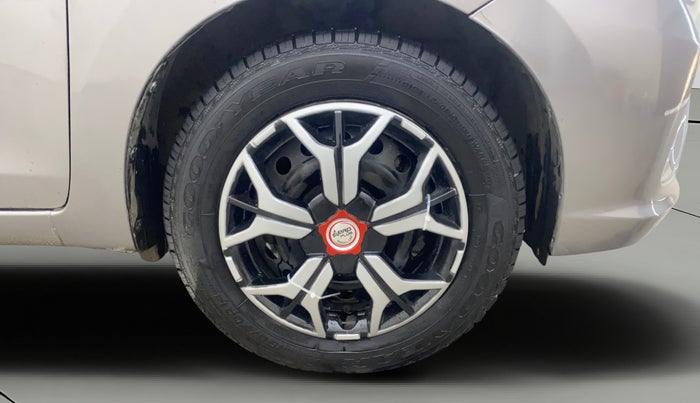 2019 Maruti Celerio VXI (O), Petrol, Manual, 38,105 km, Right Front Wheel