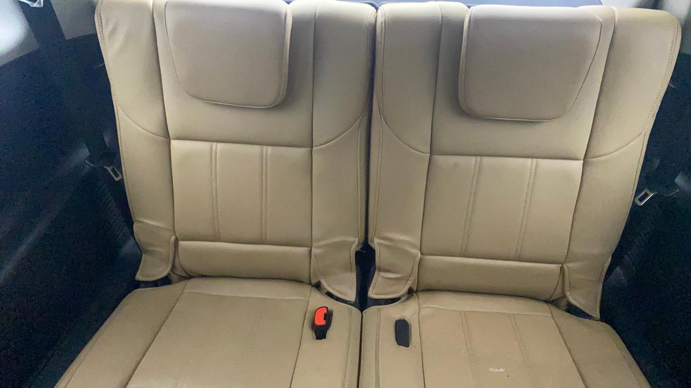 2021 Mahindra XUV500 W11(O), Diesel, Manual, 21,439 km, Third Seat Row ( optional )