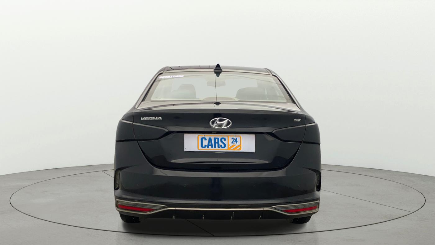 2021 Hyundai Verna SX (O)1.5 VTVT, Petrol, Manual, 73,833 km, Back/Rear