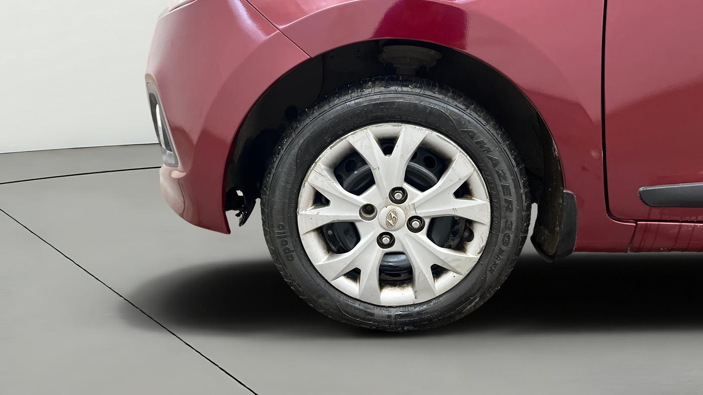 2014 Hyundai Grand i10 SPORTZ 1.2 KAPPA VTVT, Petrol, Manual, 93,042 km, Left Front Wheel