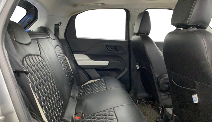 2023 Tata PUNCH ACCOMPLISHED SUNROOF MT, CNG, Manual, 45,775 km, Right Side Rear Door Cabin