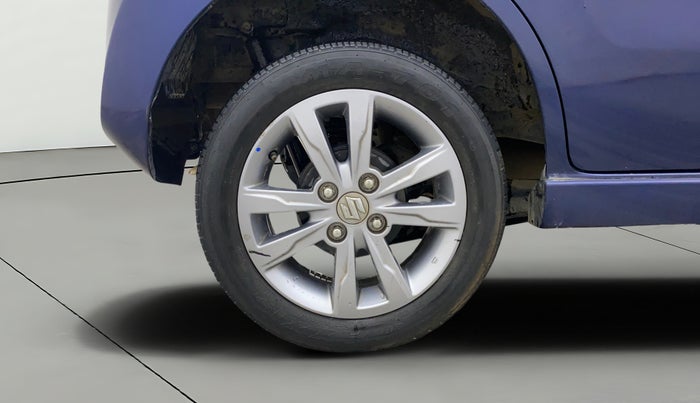 2018 Maruti Wagon R 1.0 VXI+ (O) MT, Petrol, Manual, 33,300 km, Right Rear Wheel