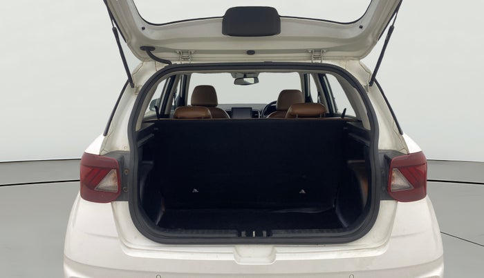 2019 Hyundai VENUE SX PLUS 1.0 TURBO DCT, Petrol, Automatic, 32,201 km, Boot Open Zoomed View