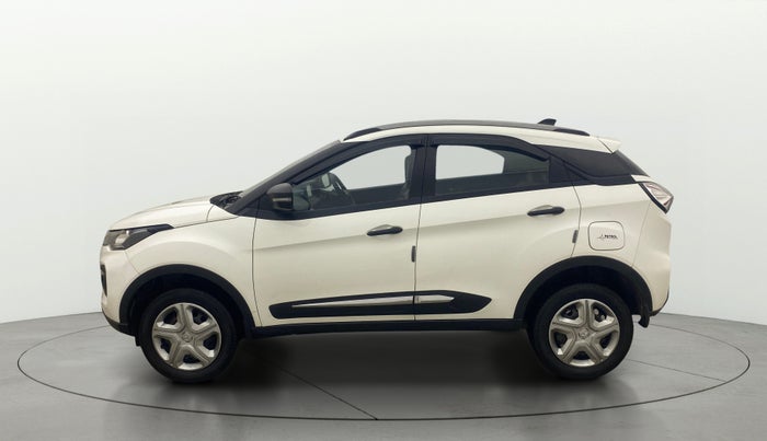 2023 Tata NEXON XM PLUS SUNROOF PETROL, Petrol, Manual, 27,881 km, Left Side