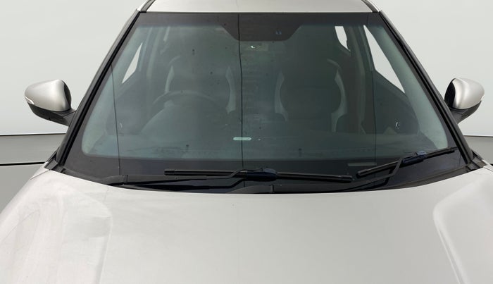 2019 Mahindra XUV300 W8 1.5 DIESEL, Diesel, Manual, 74,292 km, Front Windshield