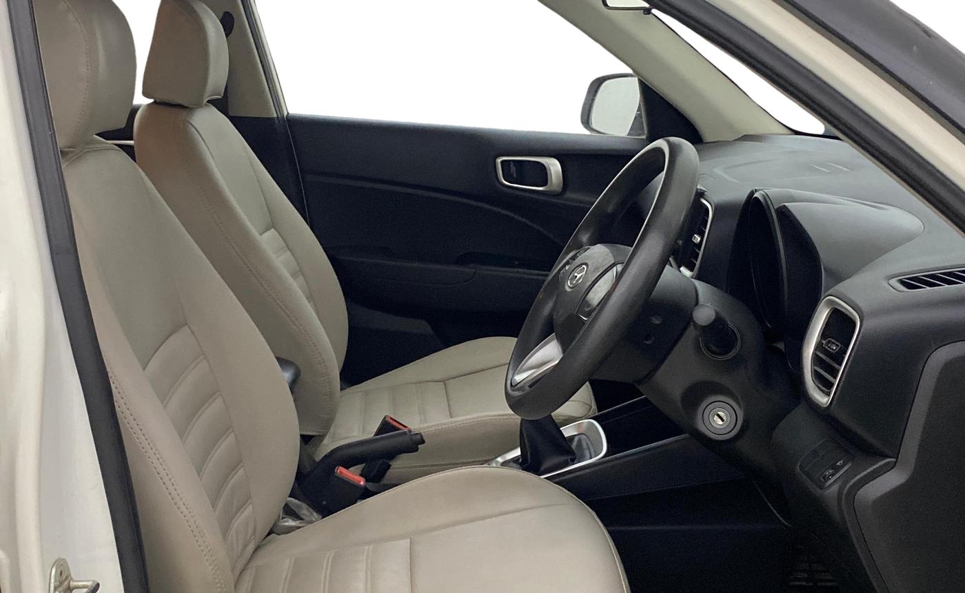 2019 Hyundai VENUE S 1.2, Petrol, Manual, 56,559 km, Right Side Front Door Cabin