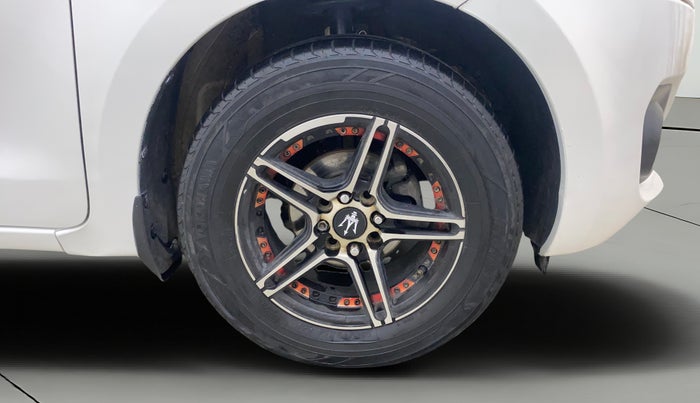 2019 Maruti Swift VDI, Diesel, Manual, 81,018 km, Right Front Wheel