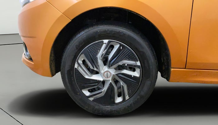 2016 Tata Tiago XZ PETROL, CNG, Manual, 40,442 km, Left Front Wheel