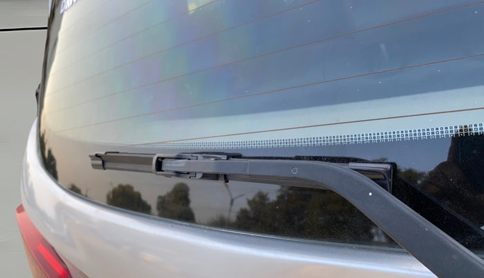 2017 Mahindra Kuv100 K8 5 STR, Petrol, Manual, 22,861 km, Rear Wiper