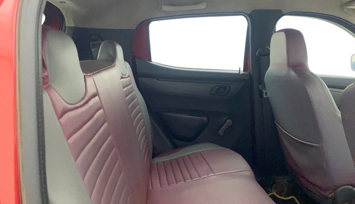 2016 Renault Kwid RXT 0.8, Petrol, Manual, 88,138 km, Right Side Rear Door Cabin