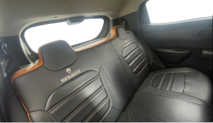 2015 Renault Kwid RXT 0.8, Petrol, Manual, 42,768 km, Right Side Rear Door Cabin