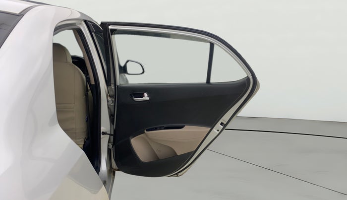 2016 Hyundai Xcent S 1.2, Petrol, Manual, 73,596 km, RHS Rear Door