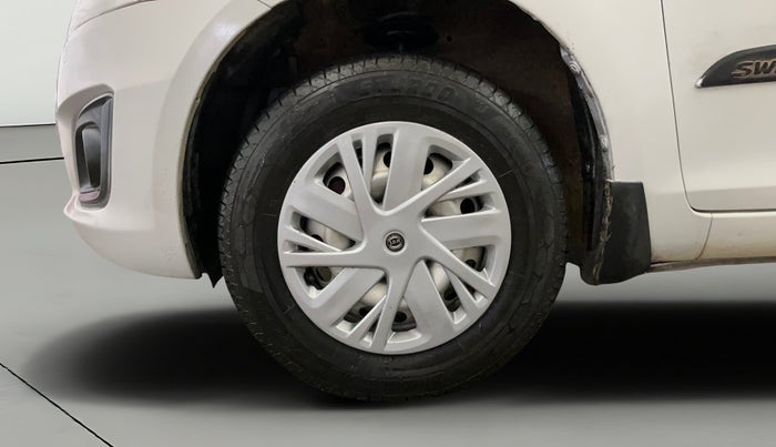 2016 Maruti Swift LXI (O), Petrol, Manual, 69,131 km, Left Front Wheel