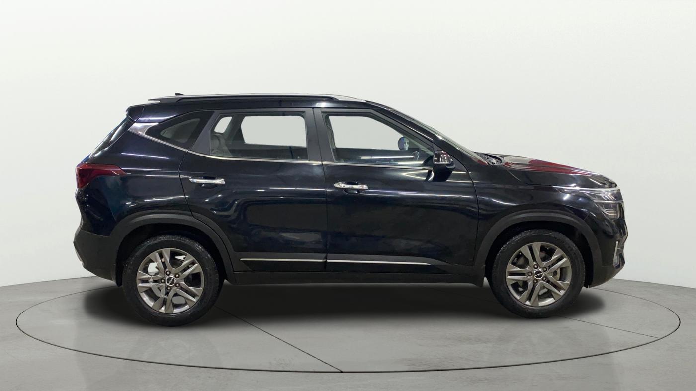 2022 KIA SELTOS HTX 1.5 PETROL, Petrol, Manual, 28,668 km, Right Side View