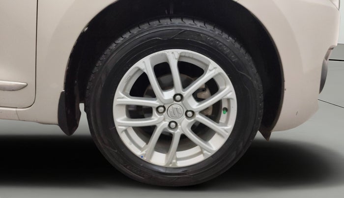 2018 Maruti Swift ZXI, Petrol, Manual, 1,09,200 km, Right Front Wheel