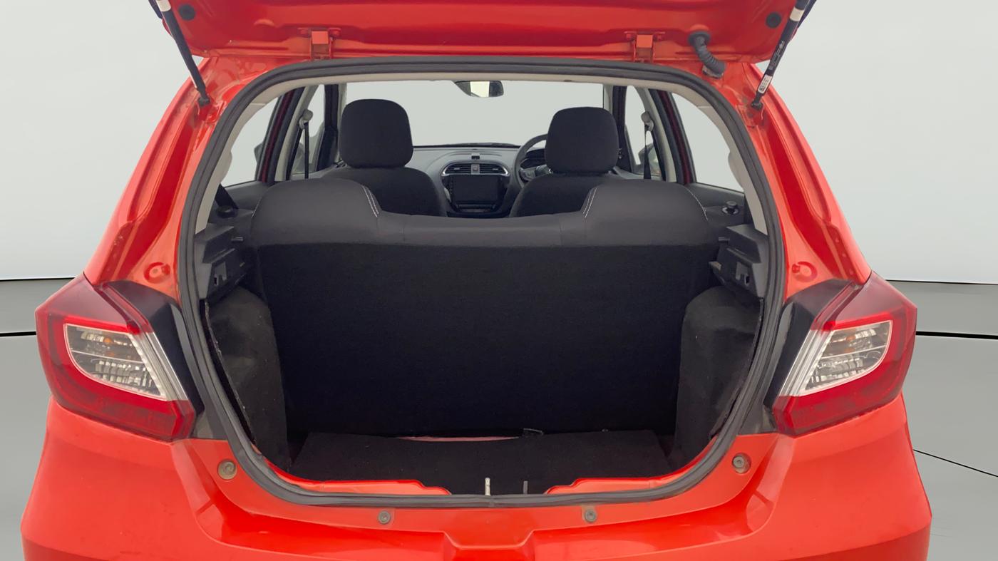 2023 Tata Tiago XT (O) PETROL, Petrol, Manual, 1,632 km, Boot Open Zoomed View