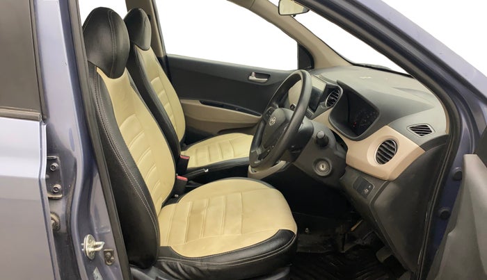 2015 Hyundai Xcent S (O) 1.2, Petrol, Manual, 90,590 km, Right Side Front Door Cabin