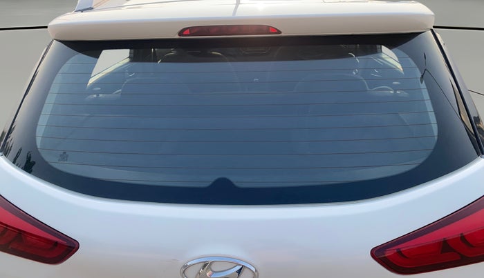 2015 Hyundai i20 Active 1.2 S, Petrol, Manual, 1,01,144 km, Rear Windshield