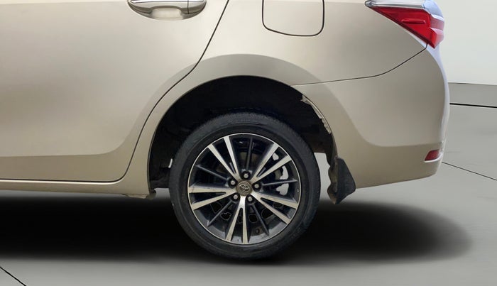 2018 Toyota Corolla Altis VL CVT PETROL, Petrol, Automatic, 1,24,098 km, Left Rear Wheel