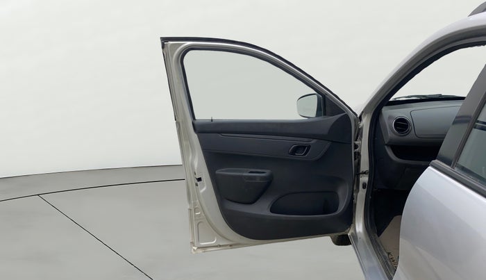 2016 Renault Kwid RXT 1.0, Petrol, Manual, 62,552 km, LHS Front Door