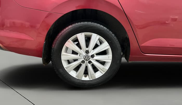 2022 Volkswagen VIRTUS HIGHLINE TSI 1.0 AT, Petrol, Automatic, 66,880 km, Right Rear Wheel