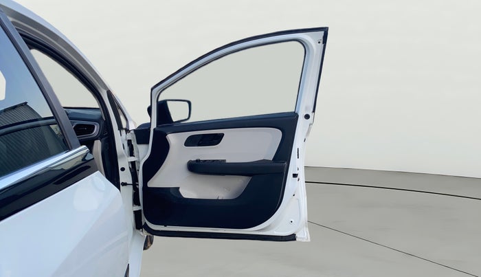 2022 Tata ALTROZ XT PETROL, Petrol, Manual, 15,106 km, RHS Front Door