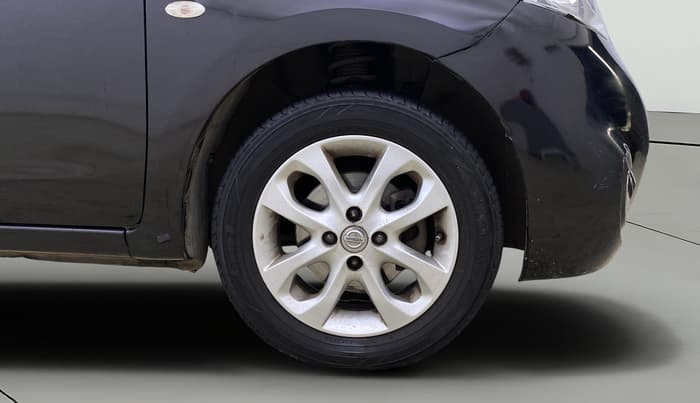 2016 Nissan Micra XV CVT, Petrol, Automatic, 83,948 km, Right Front Wheel
