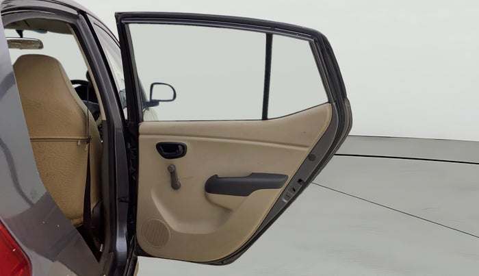 2012 Hyundai i10 MAGNA 1.1, CNG, Manual, 1,05,771 km, RHS Rear Door