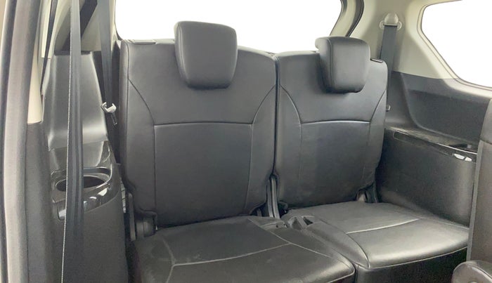 2021 Maruti XL6 ALPHA AT, Petrol, Automatic, 28,269 km, Third Seat Row ( optional )