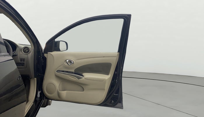 2014 Renault Scala RXL PETROL, Petrol, Manual, 72,419 km, RHS Front Door