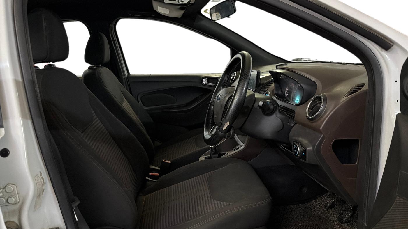 2018 Ford FREESTYLE TITANIUM 1.5 DIESEL, Diesel, Manual, 1,10,017 km, Right Side Front Door Cabin