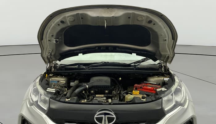 2021 Tata NEXON XMA SUNROOF PETROL, Petrol, Automatic, 36,385 km, Open Bonet