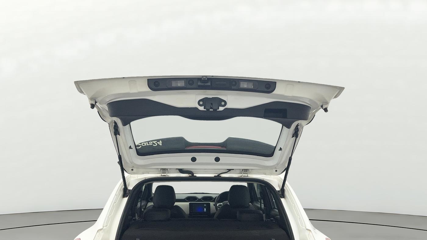 2022 Nissan MAGNITE XV MT, Petrol, Manual, 13,698 km, Boot Door Open
