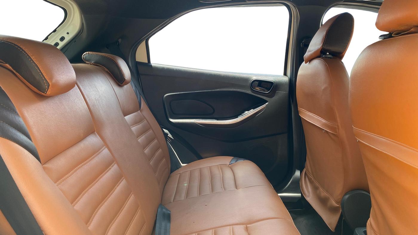 2020 Ford FREESTYLE TITANIUM 1.2 PETROL, Petrol, Manual, 35,007 km, Right Side Rear Door Cabin
