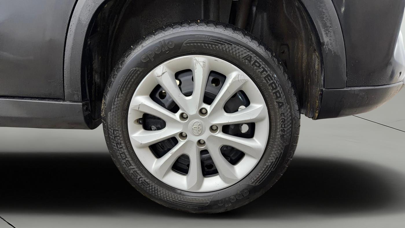 2024 Toyota URBAN CRUISER HYRYDER S NEO DRIVE, Petrol, Manual, 18,706 km, Left Rear Wheel