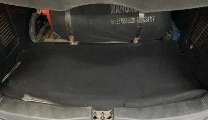 2021 Nissan Kicks XV 1.5, CNG, Manual, 60,491 km, Boot Open Zoomed View