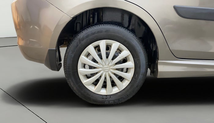 2017 Maruti Swift Dzire VXI, Petrol, Manual, 54,586 km, Right Rear Wheel