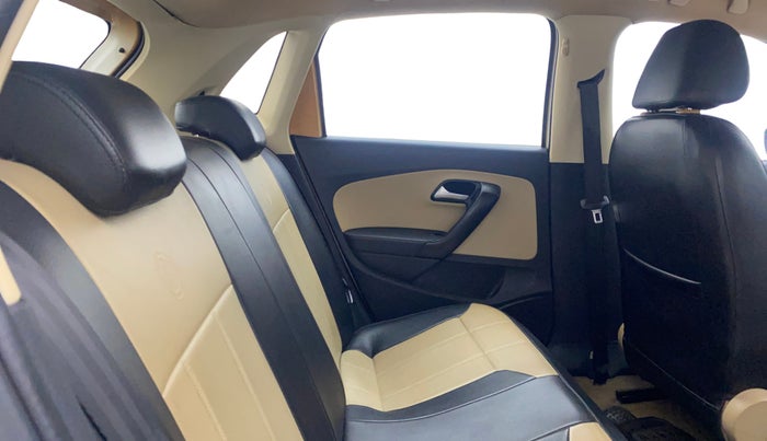 2015 Volkswagen Polo HIGHLINE1.2L, Petrol, Manual, 60,926 km, Right Side Rear Door Cabin