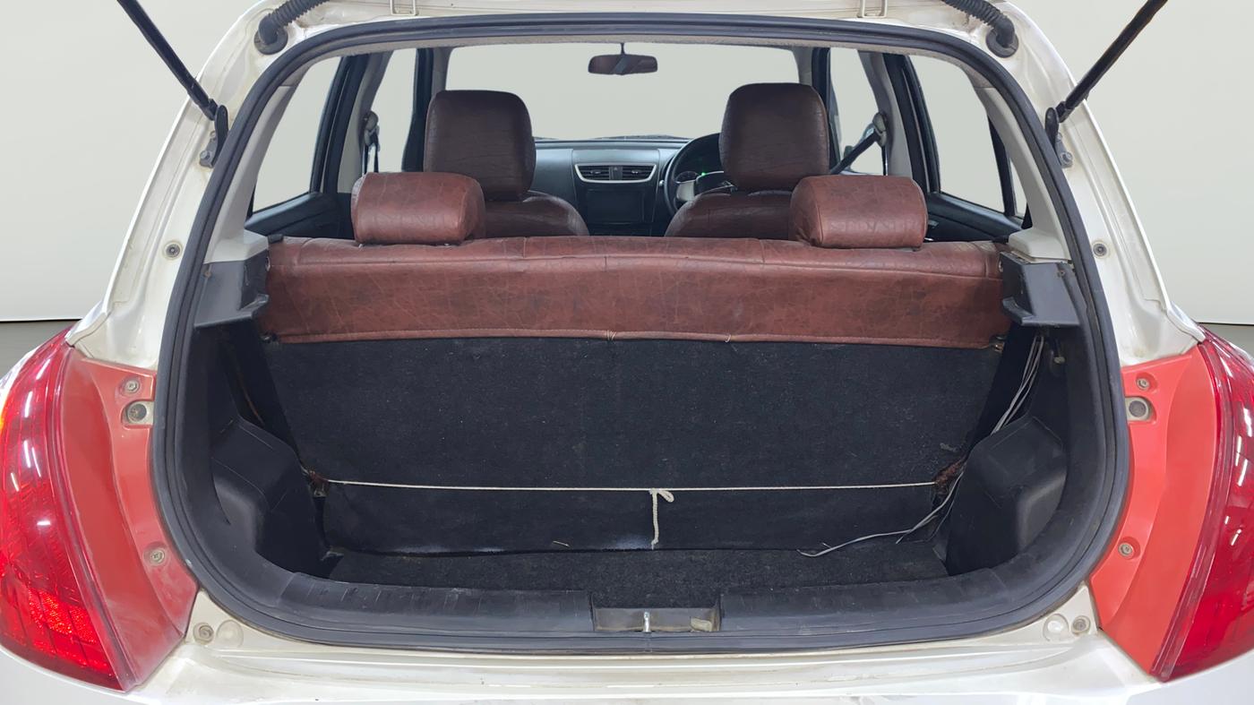 2014 Maruti Swift VXI, Petrol, Manual, 97,827 km, Boot Open Zoomed View