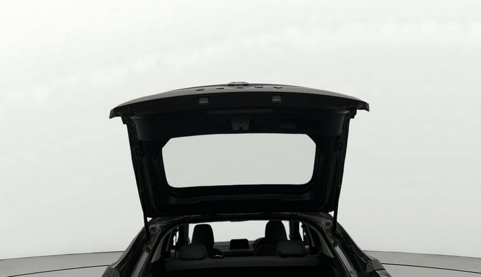 2025 Tata Curvv Pure Plus 1.2 Petrol 6MT, Petrol, Manual, 663 km, Boot Door Open