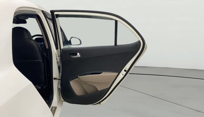 2016 Hyundai Xcent SX 1.2 (O), Petrol, Manual, 73,939 km, RHS Rear Door