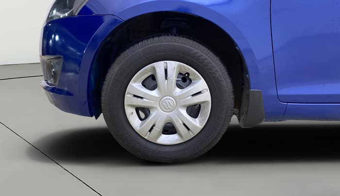 2013 Maruti Swift VXI, Petrol, Manual, 43,577 km, Left Front Wheel