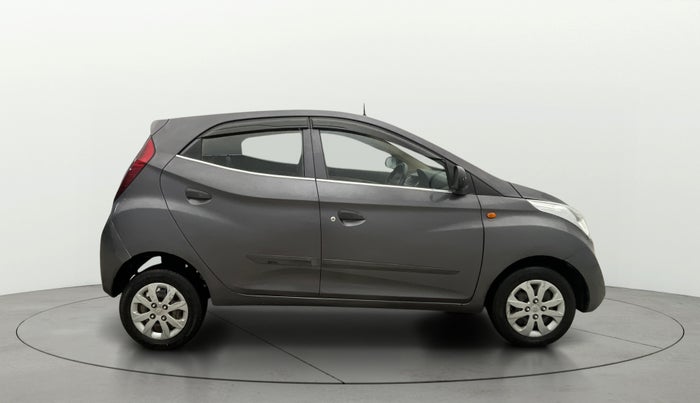 2018 Hyundai Eon MAGNA +, Petrol, Manual, 1,15,998 km, Right Side View