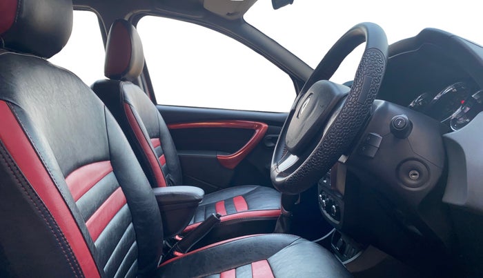 2017 Renault Duster RXS CVT, Petrol, Automatic, 89,423 km, Right Side Front Door Cabin