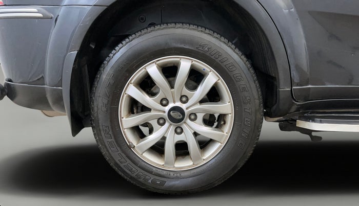 2019 Mahindra XUV500 W7 AT, Diesel, Automatic, 61,362 km, Right Rear Wheel